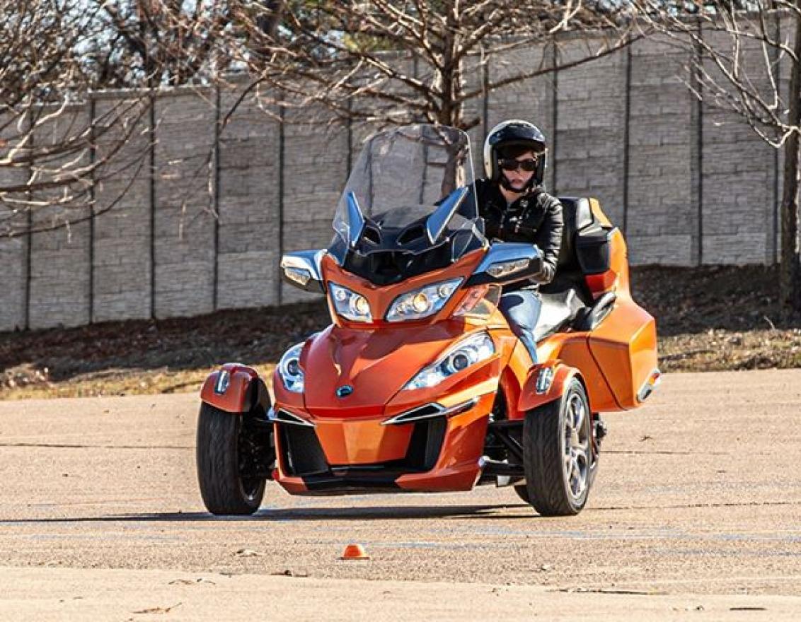 3 wheel motorcycle training top